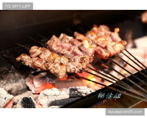唐佳豪训练完直接去夜市撸串?这自律人设崩得也太快了 唐佳豪训练完直接去夜市撸串?这自律人设崩得也太快了