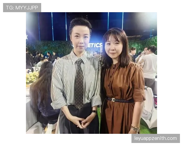 张怡宁居然能保持那体态，背后到底藏了多少“明星姨妈巾”？